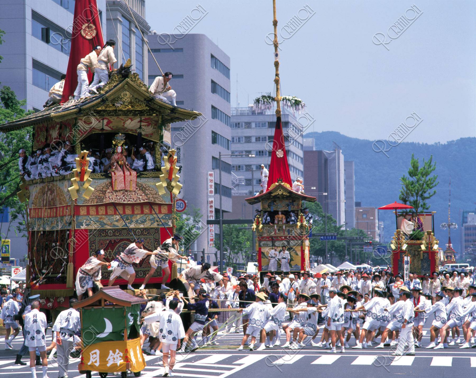 祇園祭 山鉾巡行 月鉾 | ストックフォト | アールクリエーション