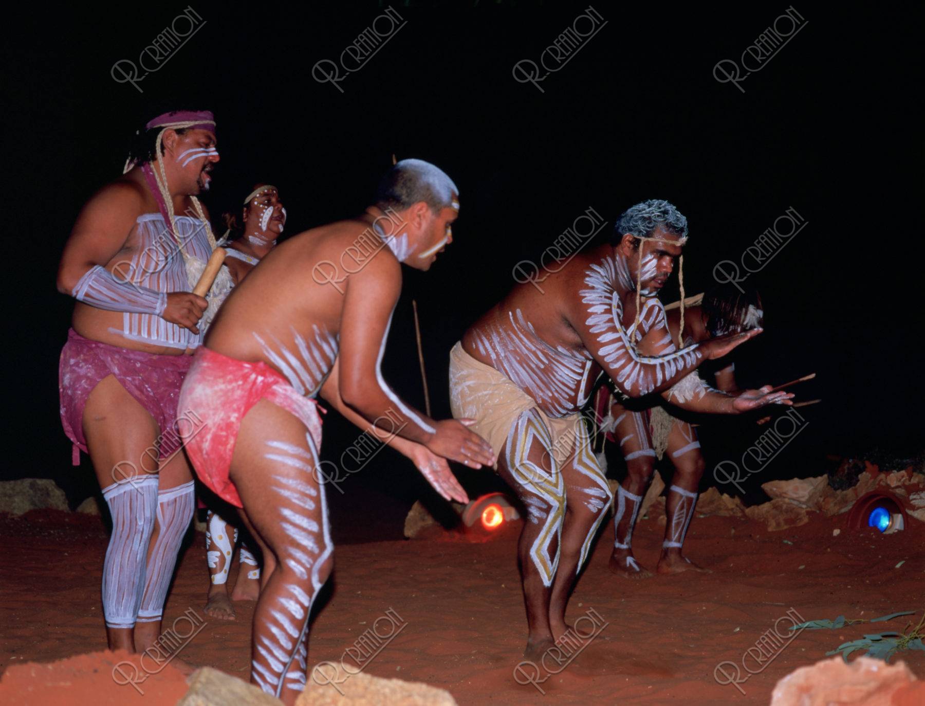 アナグー（アボリジニ）のダンスショー