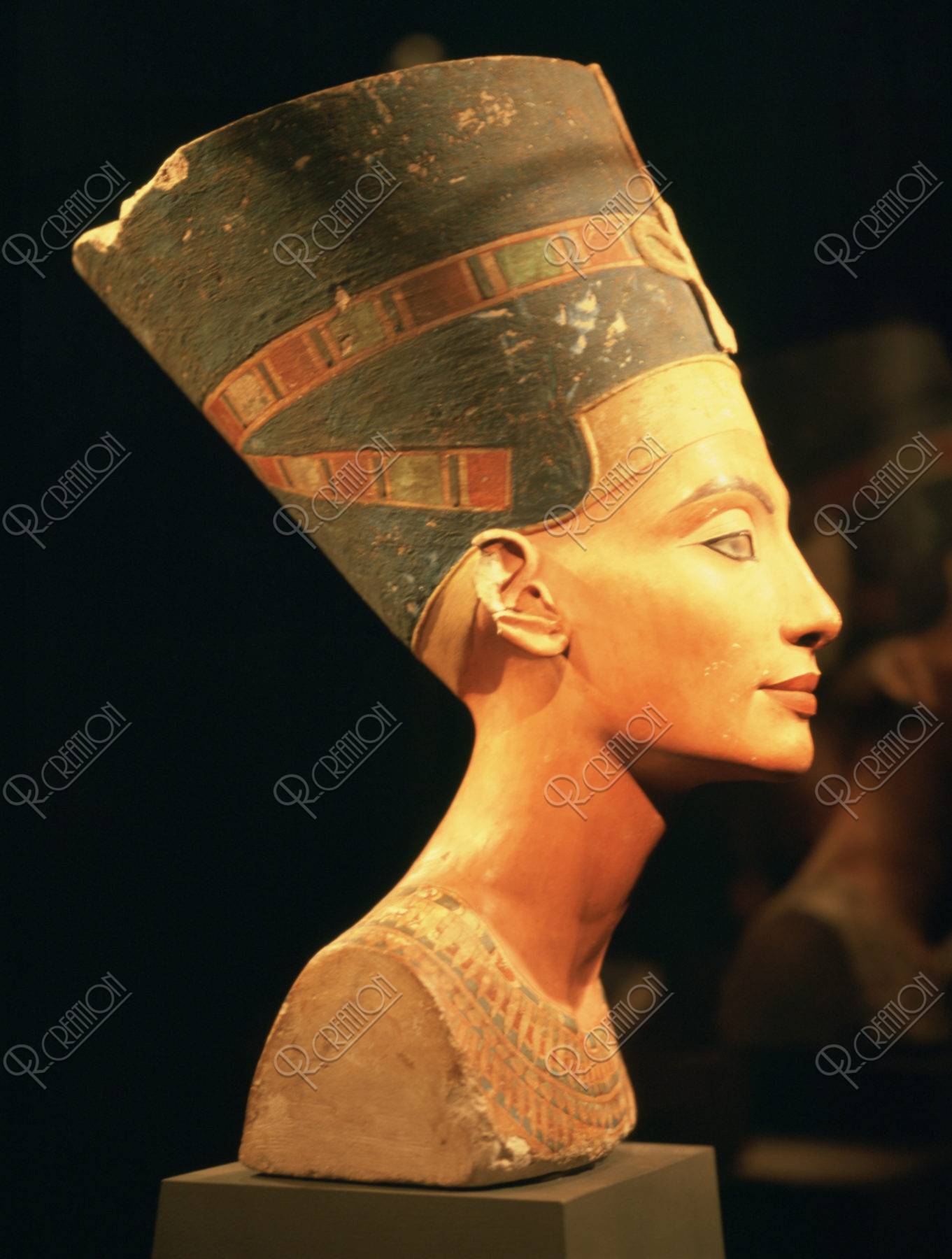 王女ネフェルティティ エジプト博物館 写真 アールクリエーション