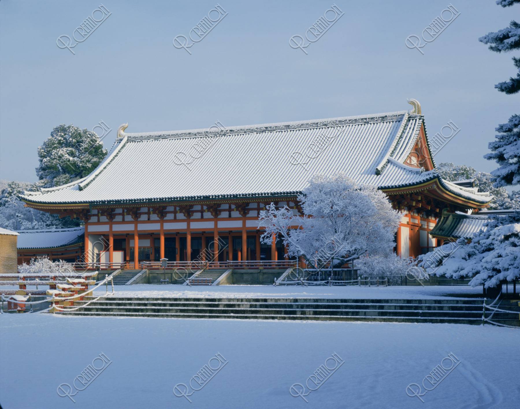 雪の平安神宮 京都
