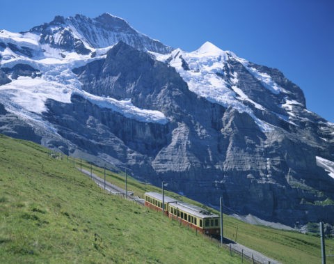 登山電車とヨッホ