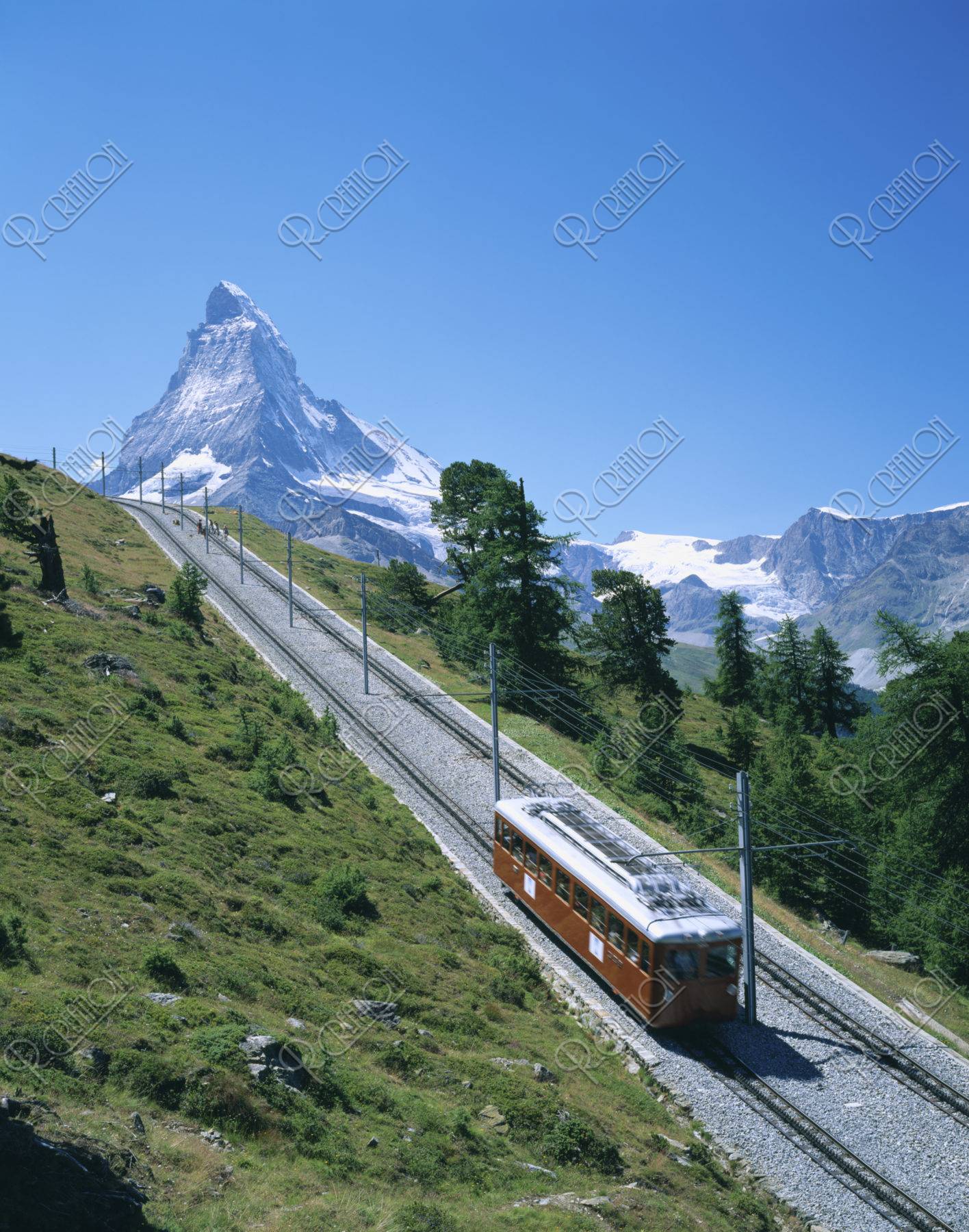 マッターホルンと登山電車