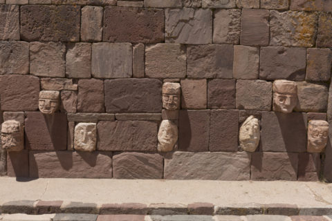 ティワナク遺跡 半地下神殿