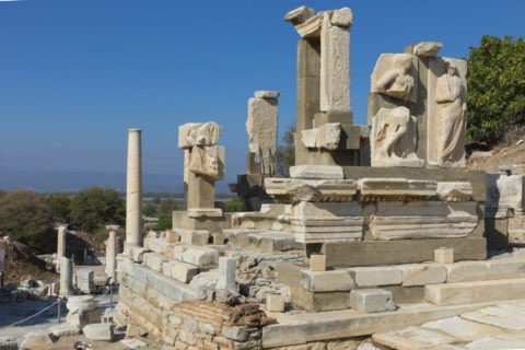 エフェソス遺跡 メミウスの碑
