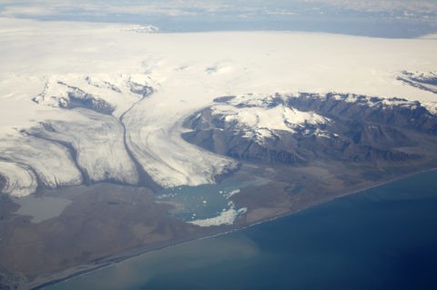 空撮 ヨークルサゥルロゥン氷河湖