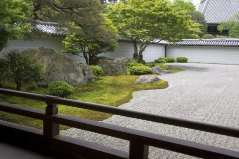 新緑の南禅寺方丈庭園
