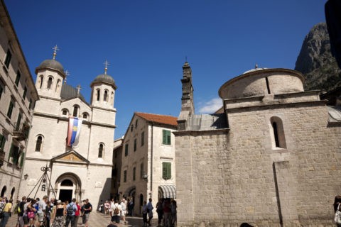 旧市街 聖ニコラ教会と聖ルカ教会 世界遺産