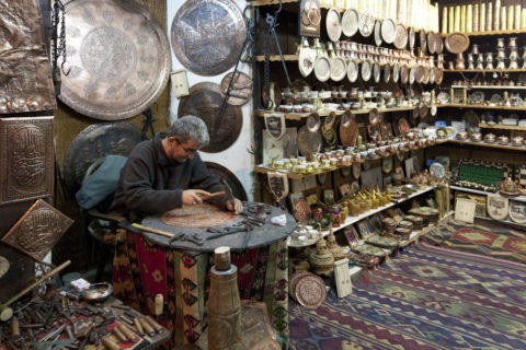 カザンドゥルク 銅細工の店