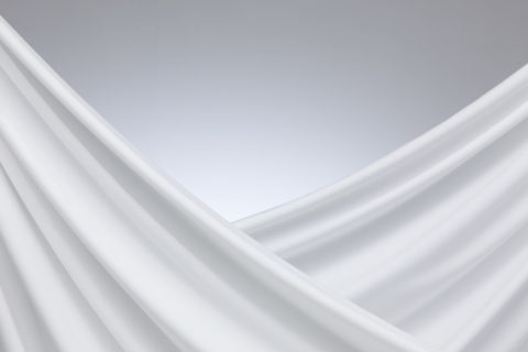 白い布のドレープ