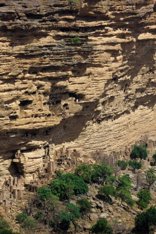 バンディアガラの断崖 写真 アールクリエーション