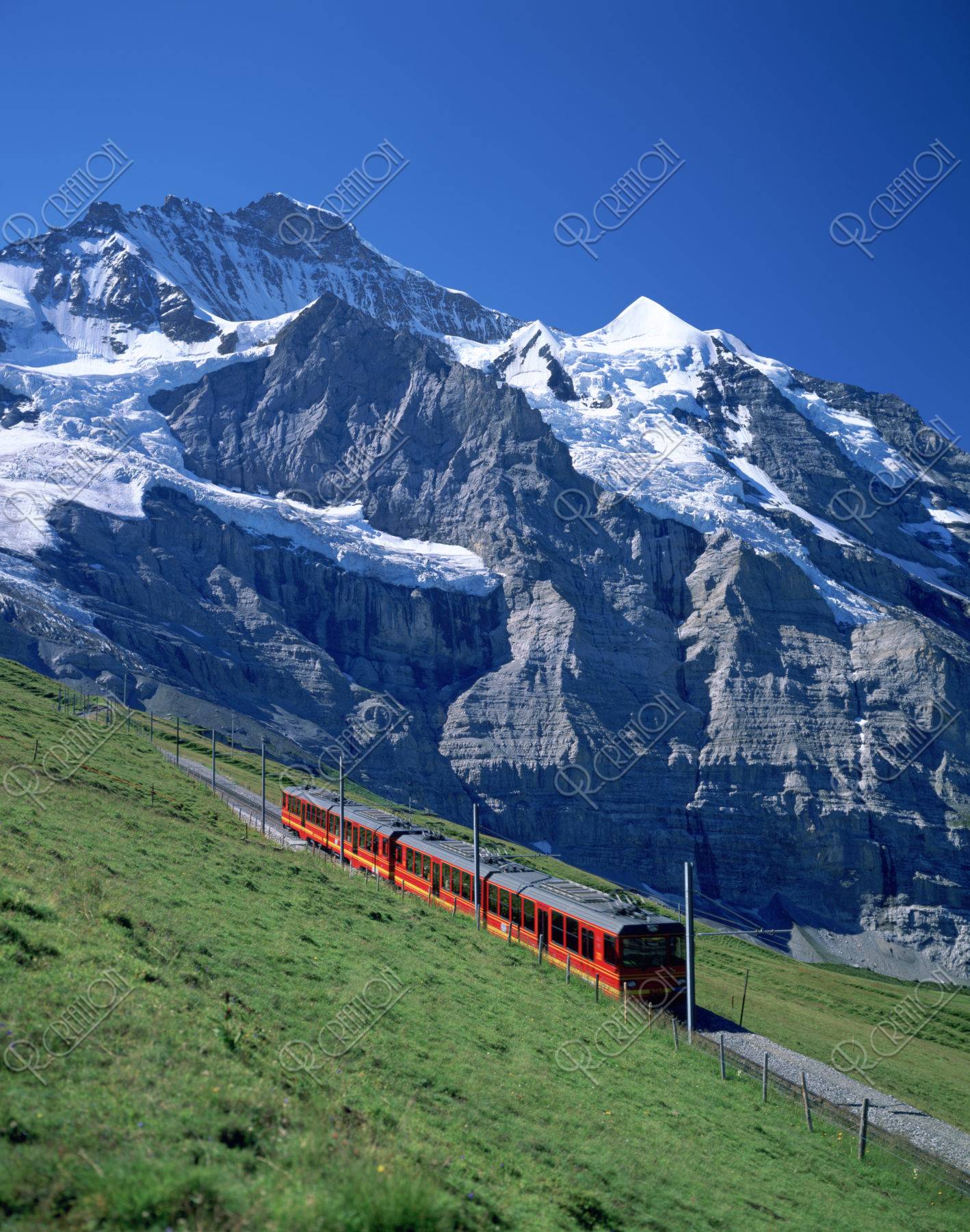 登山電車とヨッホ