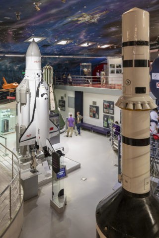 宇宙飛行士記念博物館 内部 シャトル