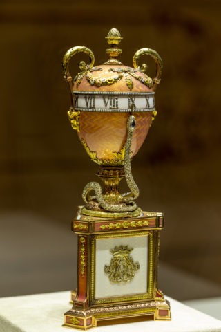 ファベルジェ博物館 イースターエッグ 百合の花束の時計