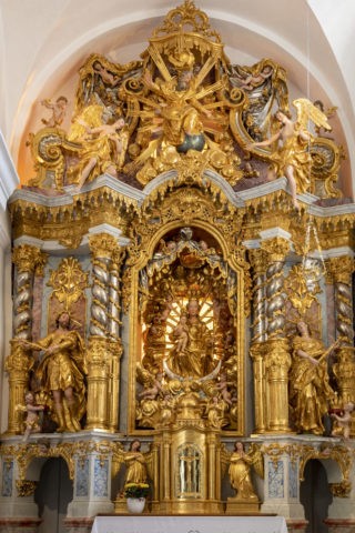聖マリア教会の祭壇