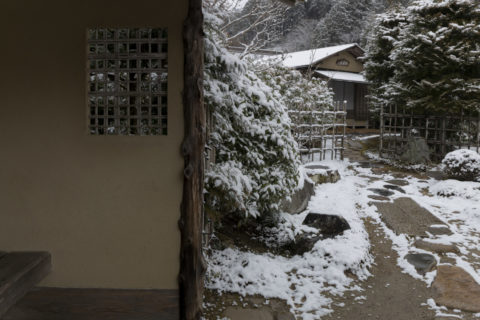 雪の実光院庭園