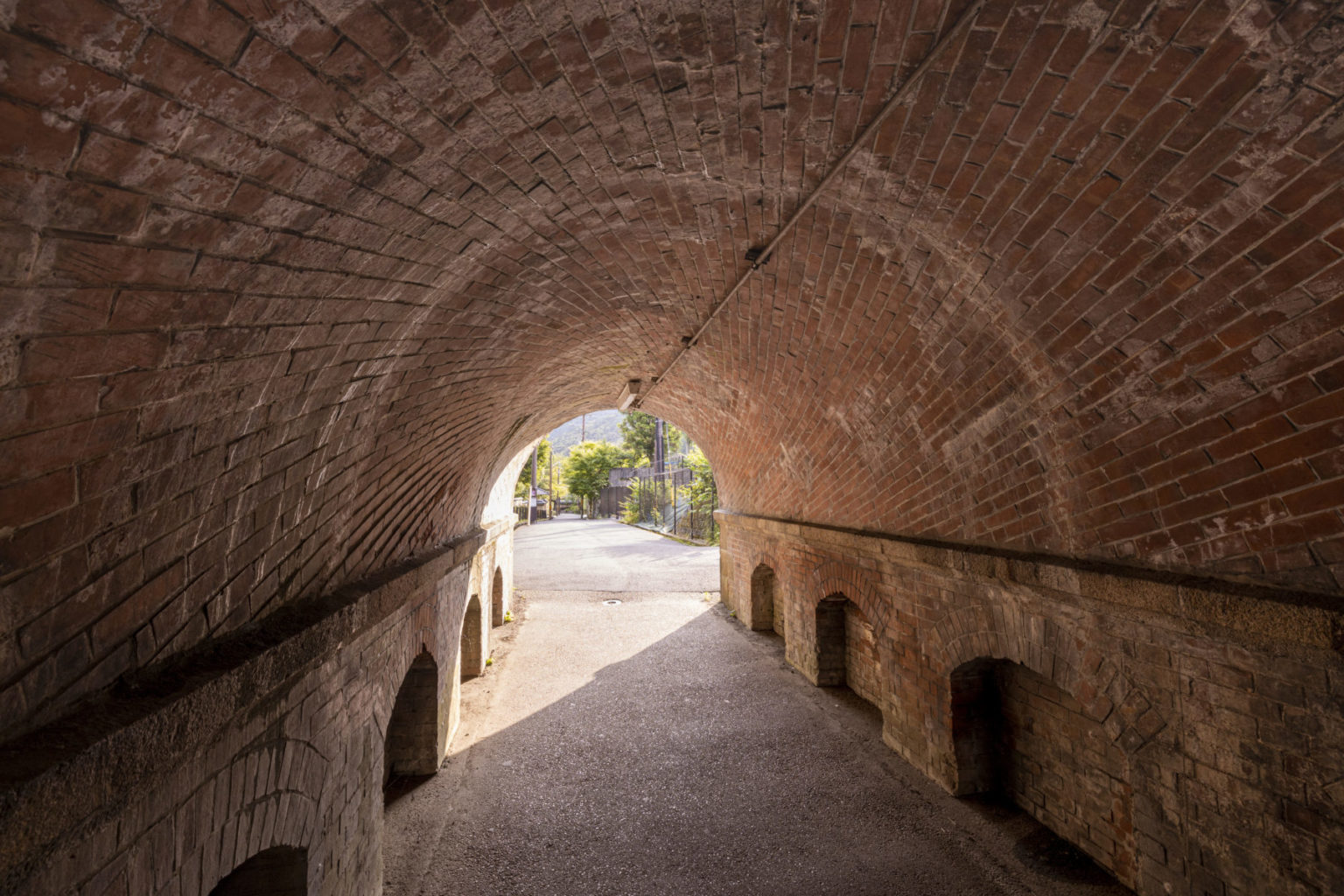 ねじりまんぽ 写真 アールクリエーション