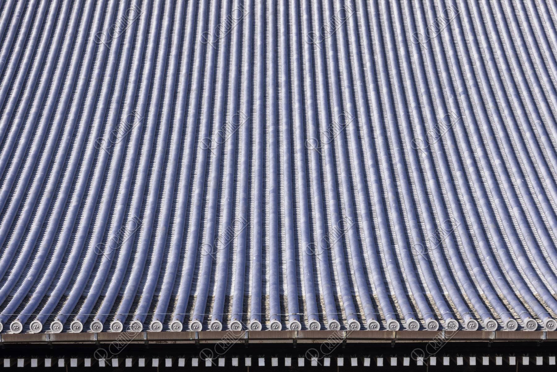 西本願寺阿弥陀堂の屋根瓦