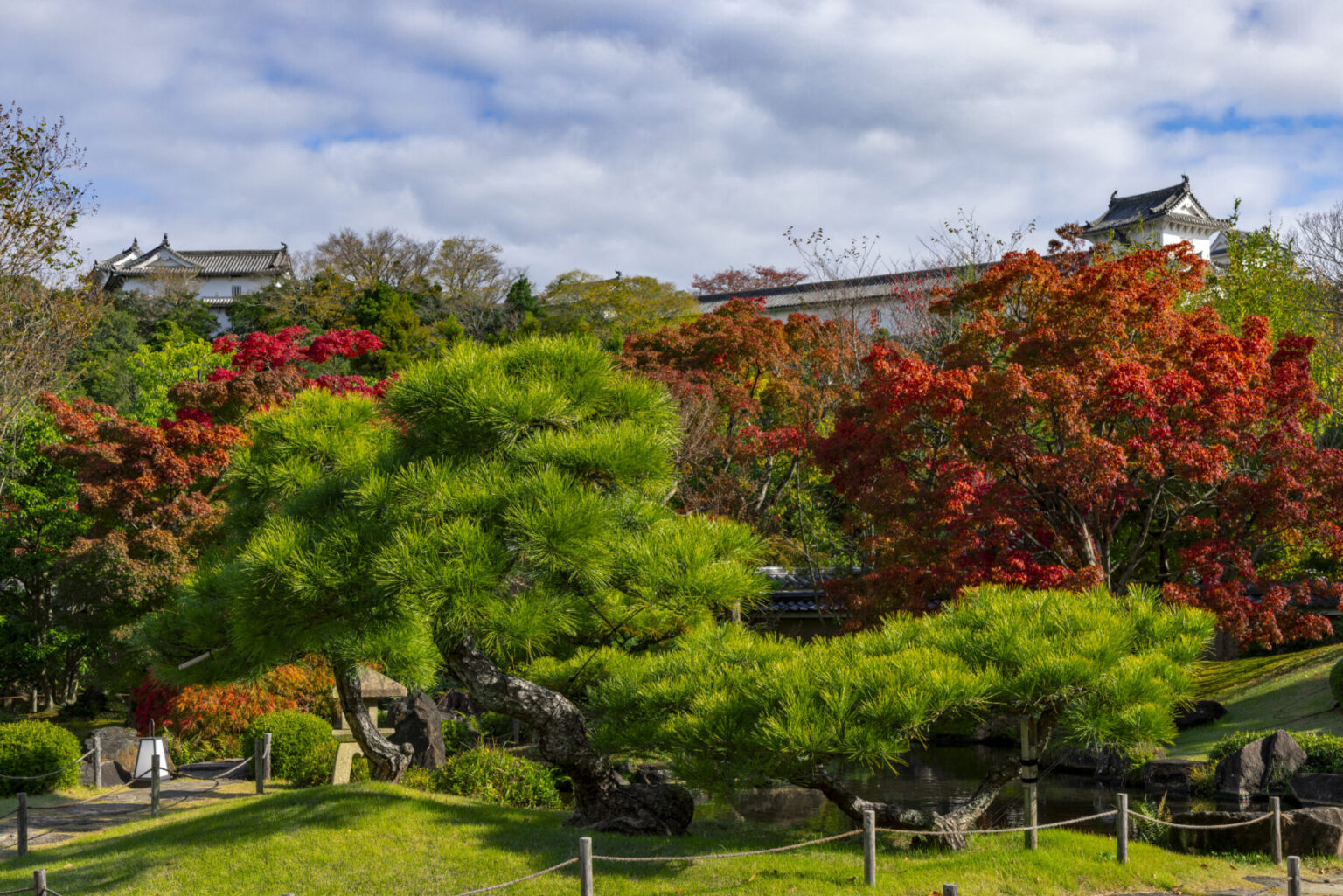 好古園 紅葉と姫路城 | 写真 | アールクリエーション